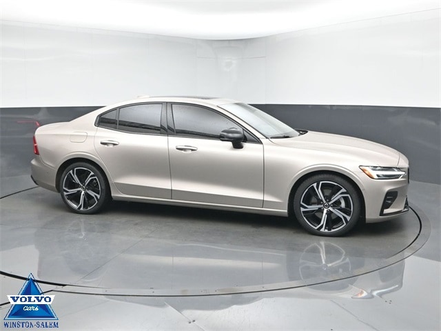 2024 Volvo S60 Plus