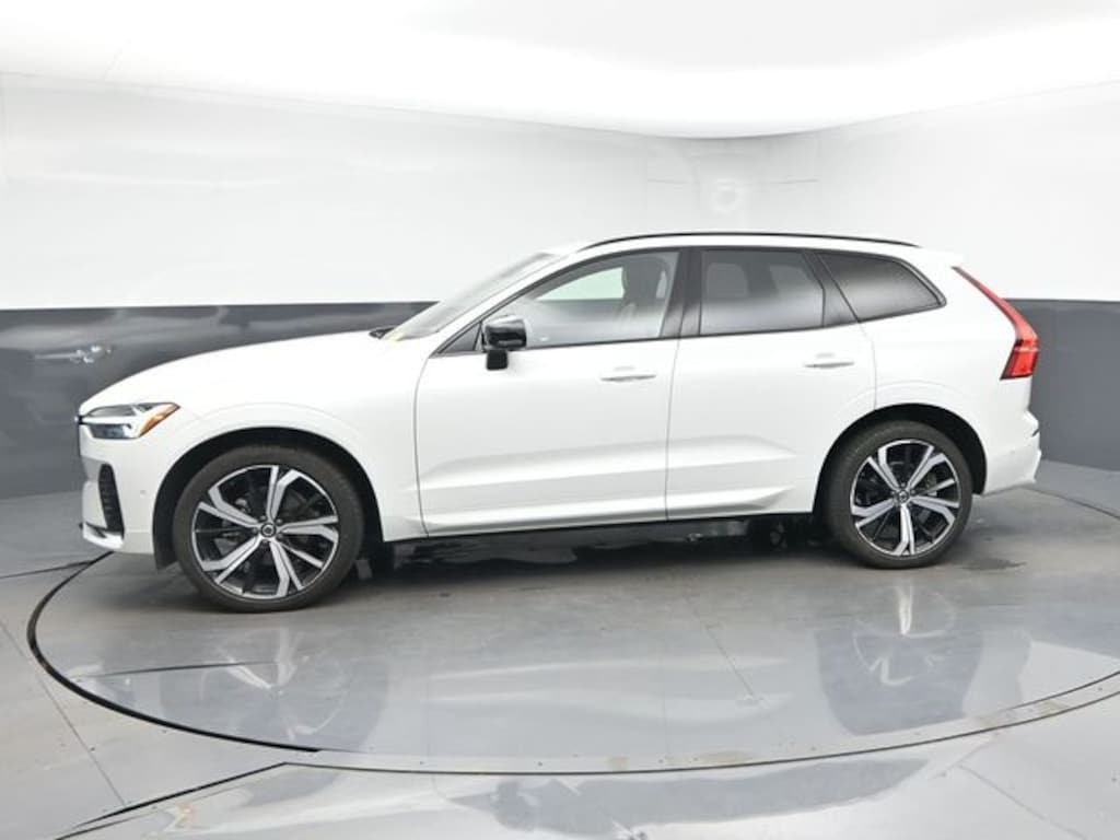 Used 2024 Volvo XC60 B5 Ultimate Dark Theme SUV