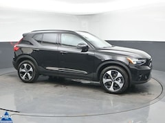 2026 Volvo XC40 B5 Plus AWD V26173 SUV