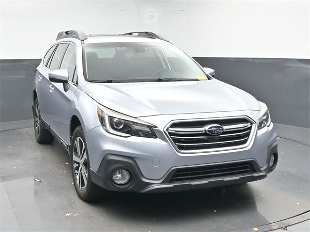 2019 Subaru Outback 2.5i photo 2