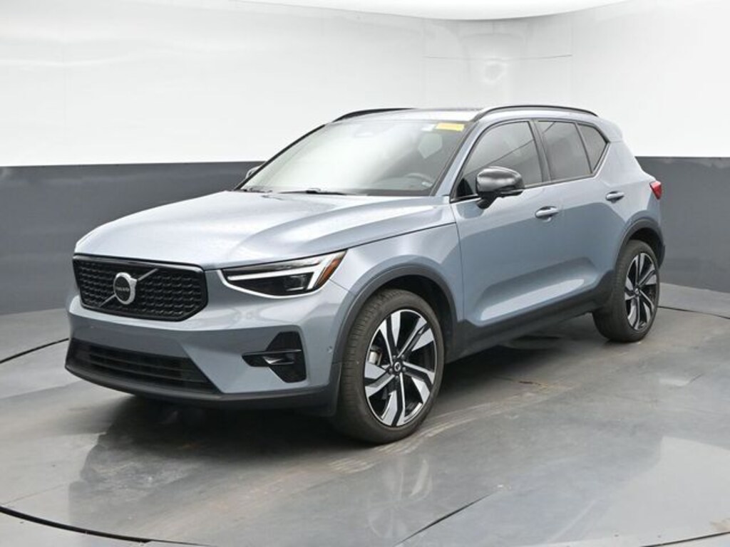 Used 2023 Volvo XC40 Ultimate SUV