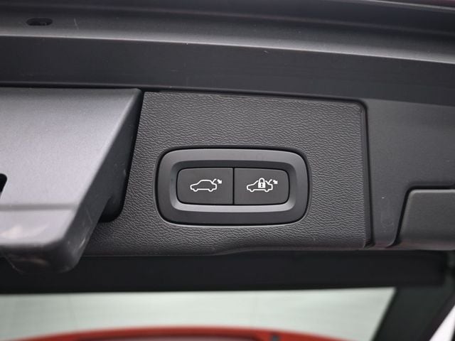 2023 Volvo XC60 Ultimate - Photo 32