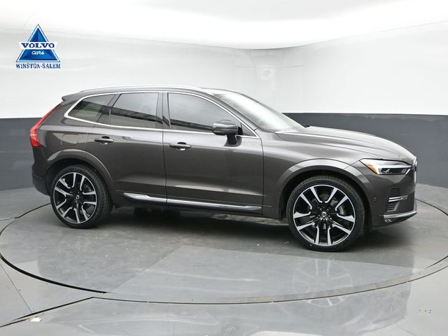 2023 Volvo XC60 B5 Ultimate Bright Theme FWD's photo