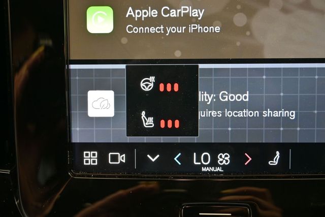 2024 Volvo XC40 Plus - Photo 19