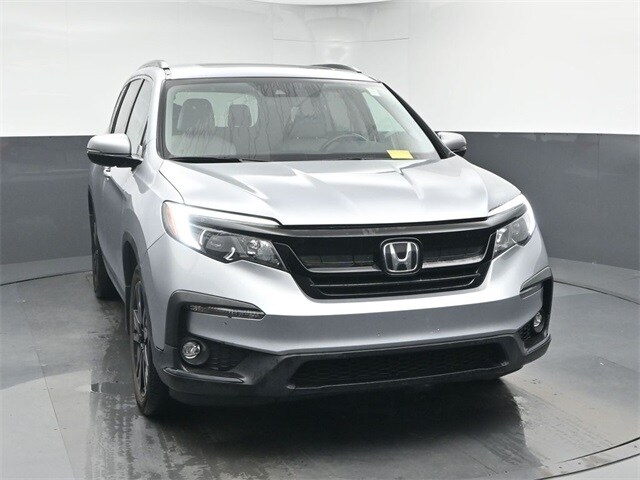2022 Honda Pilot SE photo 2