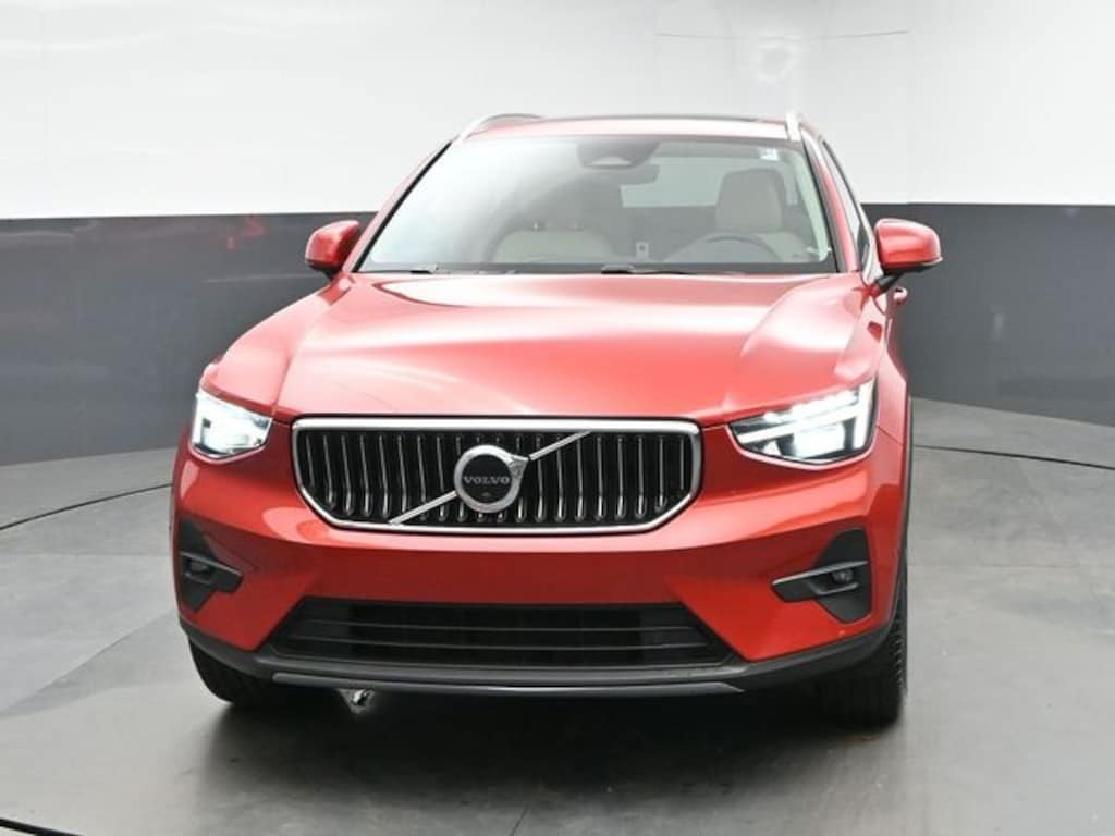 Used 2023 Volvo XC40 Ultimate SUV