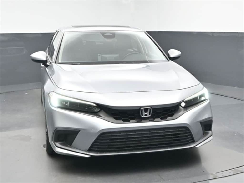 Used 2022 Honda Civic EX-L Hatchback