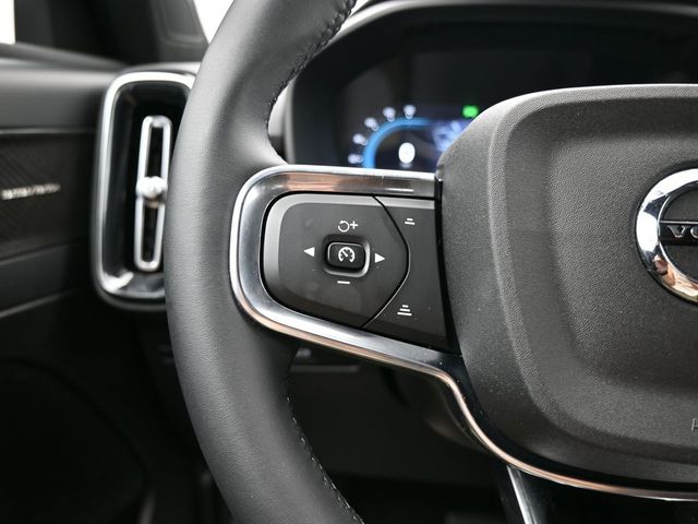2024 Volvo XC40 Plus - Photo 24