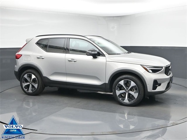 2024 Volvo XC40 Plus