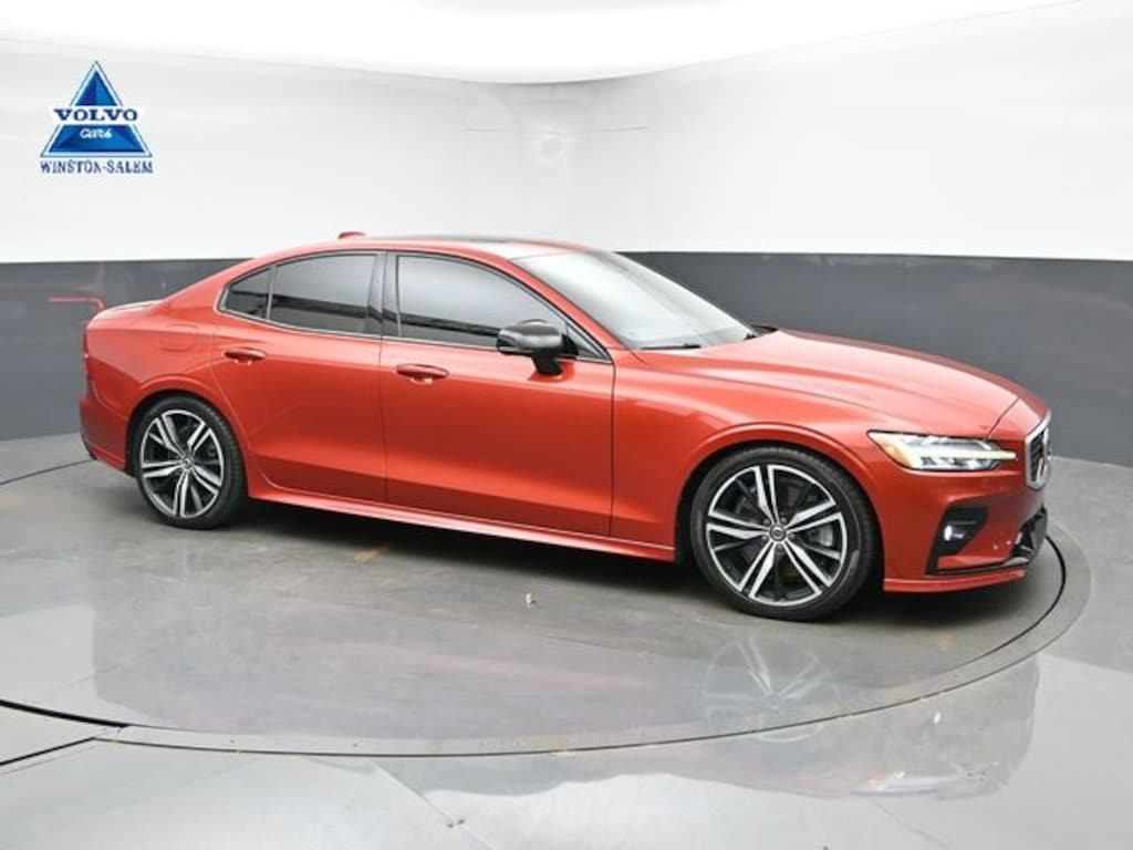 Used 2019 Volvo S60 T6 R-Design Sedan
