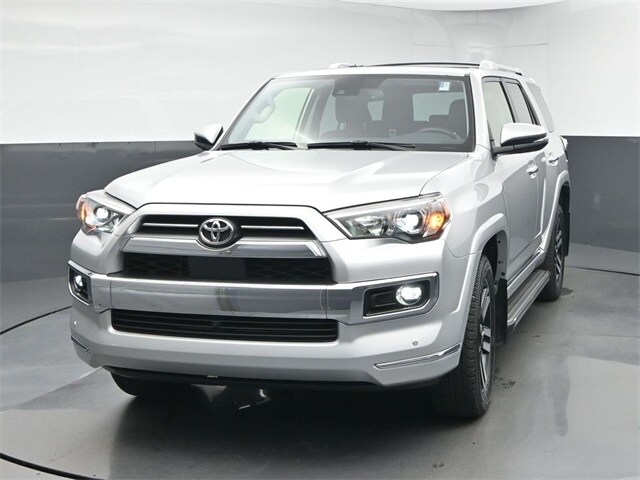 2024 Toyota 4Runner Limited photo 3