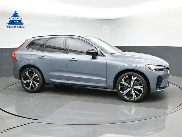 2023 Volvo XC60 B6 Ultimate Dark Theme AWD's photo
