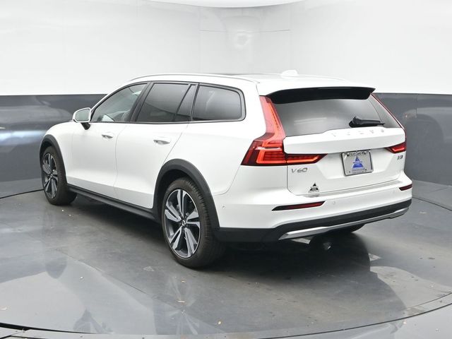 2024 Volvo V60 Cross Country Plus - Photo 6