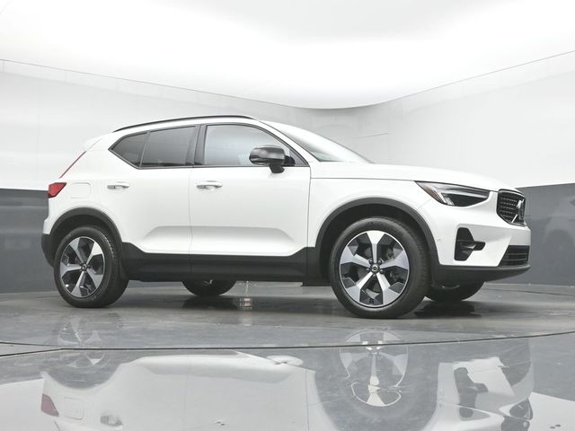 2024 Volvo XC40 Plus - Photo 33