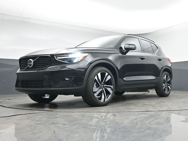 2024 Volvo XC40 Plus - Photo 40