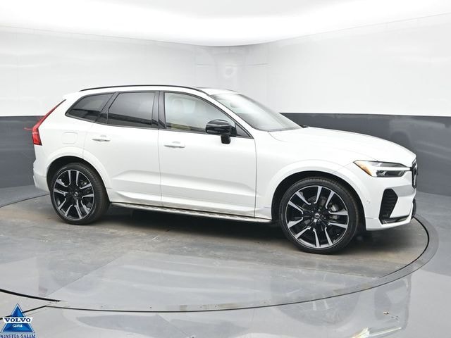 2023 Volvo XC60 B5 Ultimate Dark Theme SUV