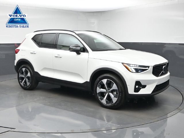 2026 Volvo XC40 B4 Plus FWD V26341 SUV