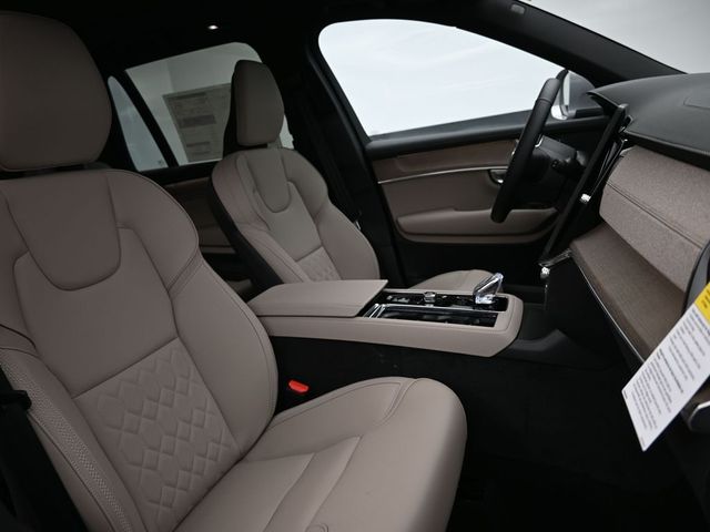 2026 Volvo XC90 Core - Photo 35