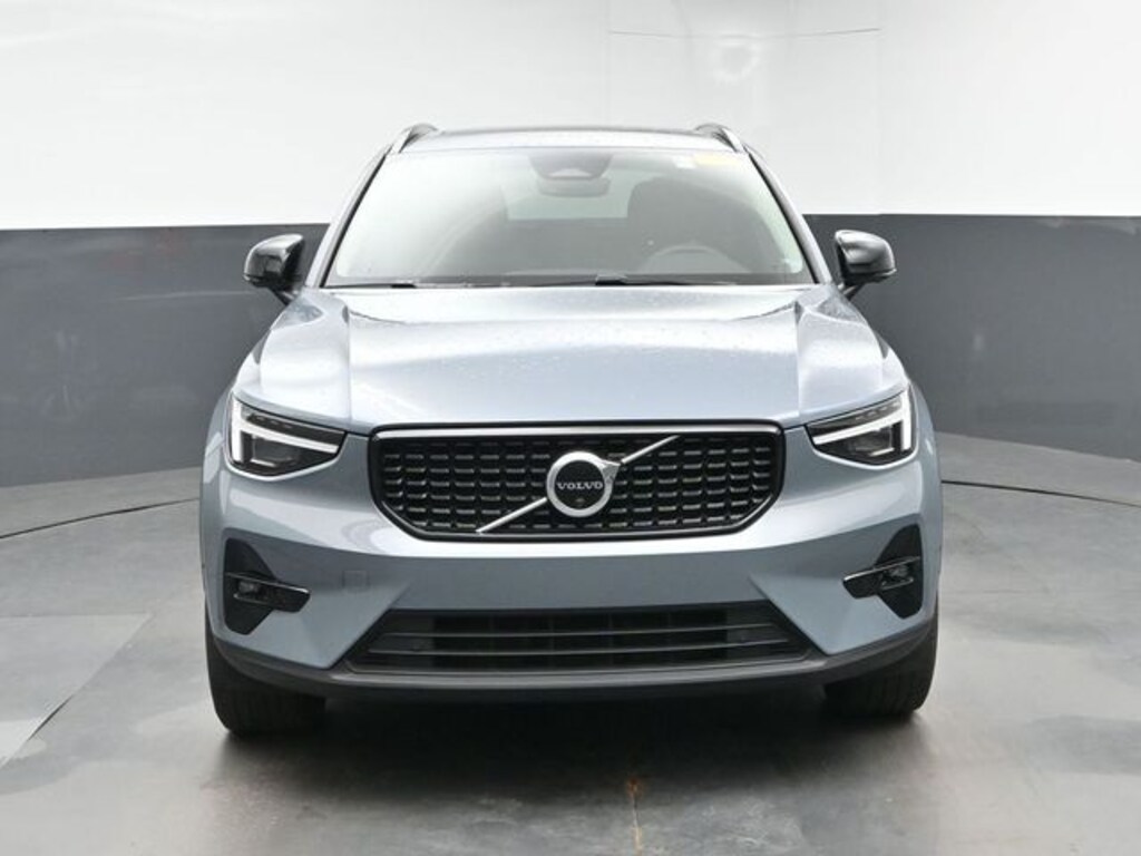 Used 2023 Volvo XC40 Ultimate SUV