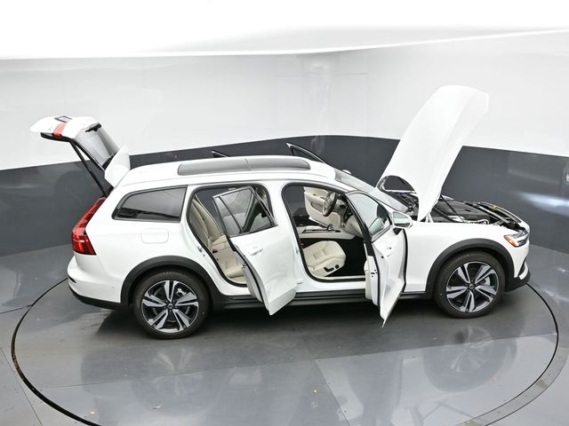 2024 Volvo V60 Cross Country Plus - Photo 49
