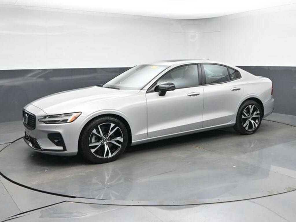 Used 2024 Volvo S60 B5 Core Dark Theme Sedan