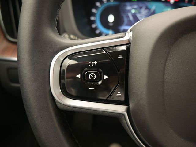 2023 Volvo XC60 Plus - Photo 21
