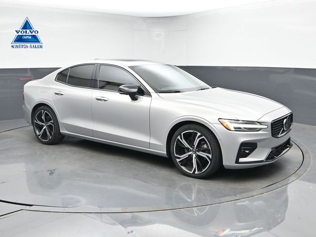 2024 Volvo S60 Plus
