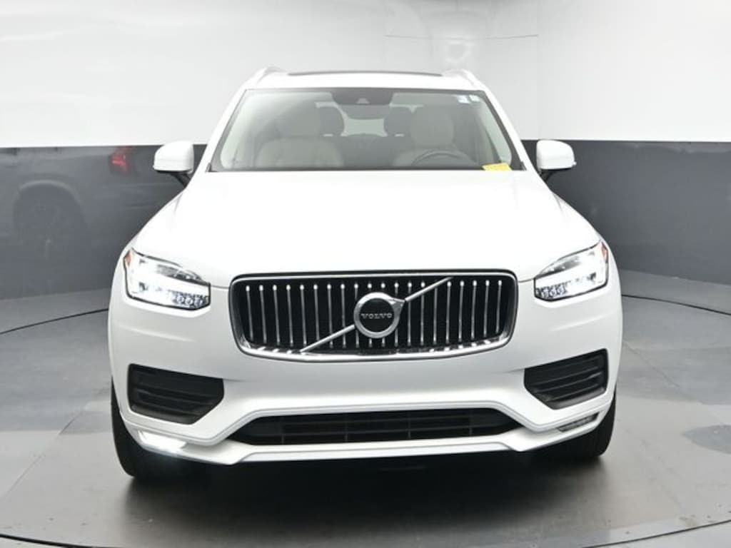 Used 2020 Volvo XC90 T6 Momentum SUV