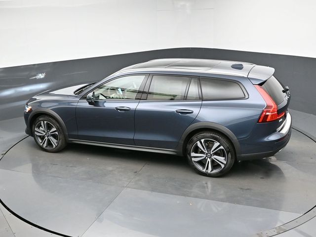 2026 Volvo V60 Cross Country Plus - Photo 38