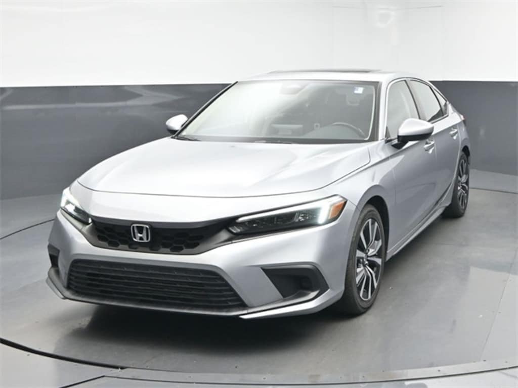 Used 2022 Honda Civic EX-L Hatchback