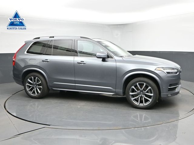 2018 Volvo XC90 T5 AWD Momentum's photo