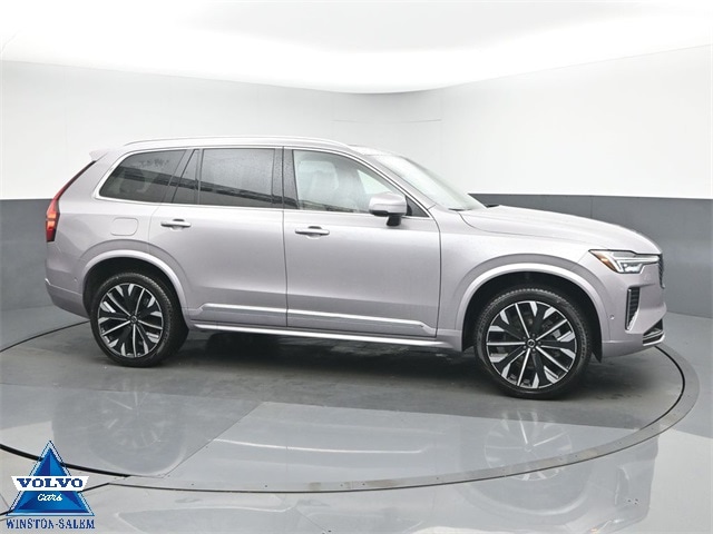 2026 Volvo XC90 Plus's photo