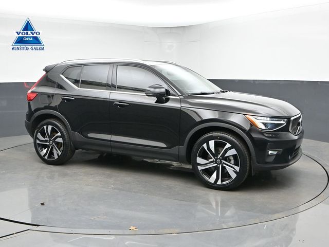 2023 Volvo XC40 B5 Plus Bright AWD's photo