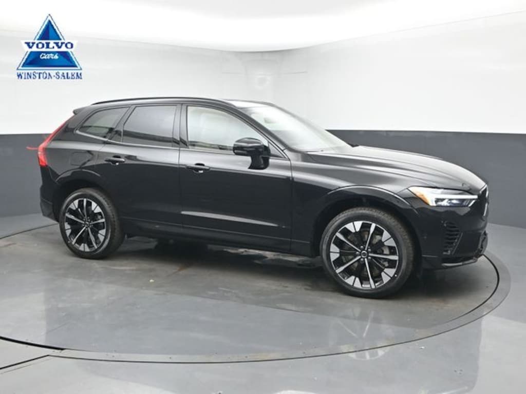 New 2026 Volvo XC60 plug-in hybrid T8 Plus SUV