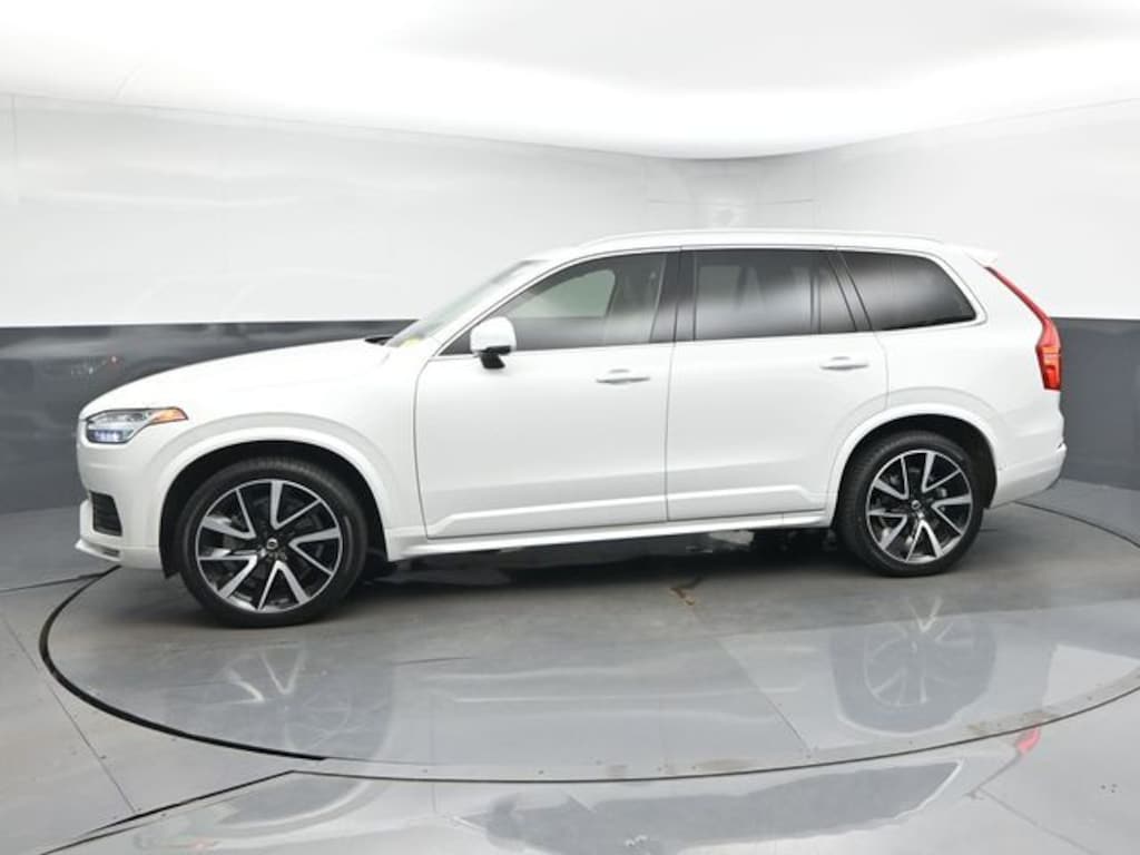 Used 2020 Volvo XC90 T6 Momentum SUV