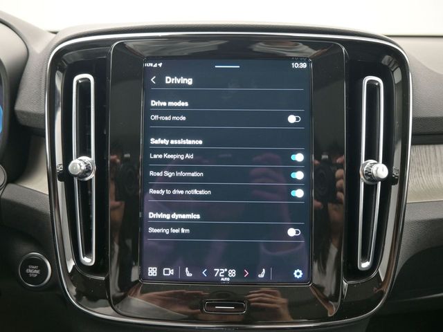 2024 Volvo XC40 Plus - Photo 16