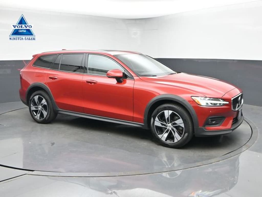 Used 2024 Volvo V60 Cross Country B5 Plus Wagon