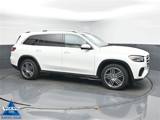 2024 Mercedes-Benz GLS Base's photo