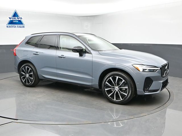 2023 Volvo XC60 B5 Ultimate Dark Theme AWD's photo
