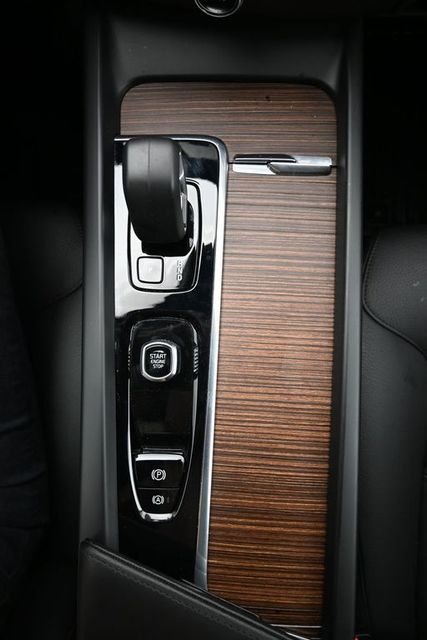 2023 Volvo XC60 Plus - Photo 10