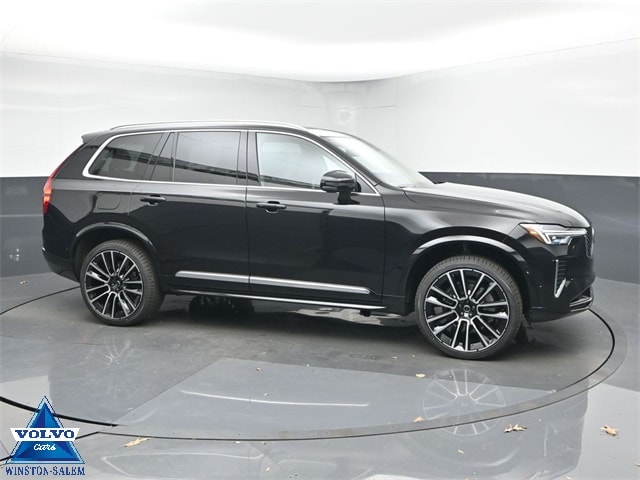 2026 Volvo XC90 Plus's photo