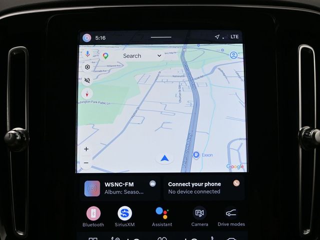 2024 Volvo XC40 Plus - Photo 14