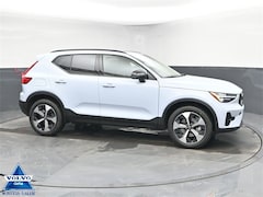 2026 Volvo XC40 B5 Plus V26170 SUV