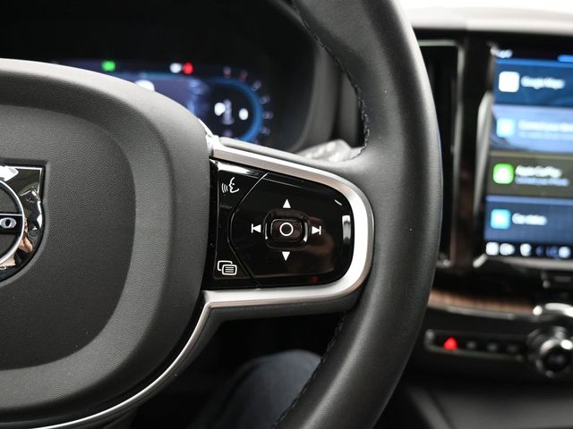 2023 Volvo XC60 Plus - Photo 25