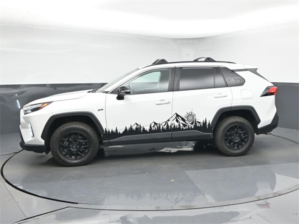 Used 2022 Toyota RAV4 XLE SUV