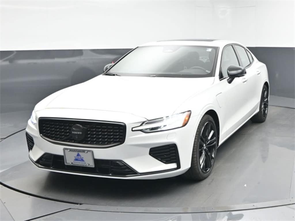Used 2024 Volvo S60 Recharge Plug-In Hybrid Ultimate Sedan