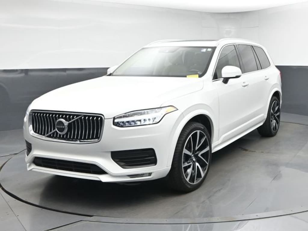 Used 2020 Volvo XC90 T6 Momentum SUV