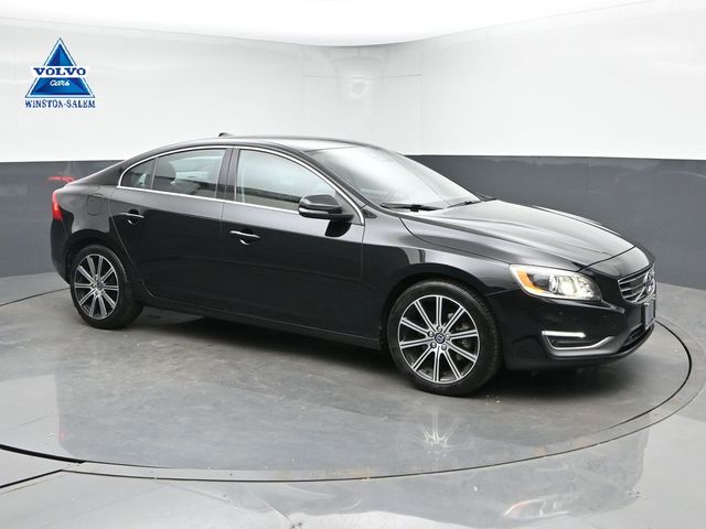2018 Volvo S60 Inscription Platinum
