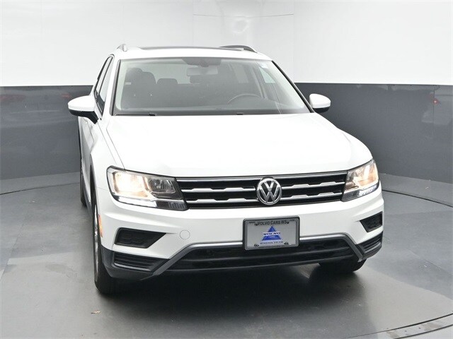 2018 Volkswagen Tiguan SE photo 2