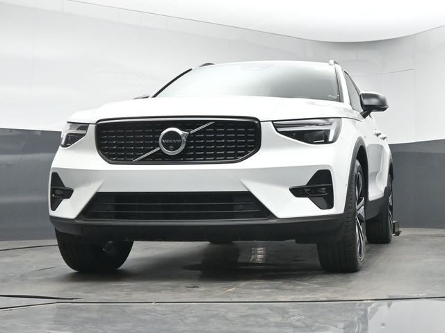 2024 Volvo XC40 Plus - Photo 38